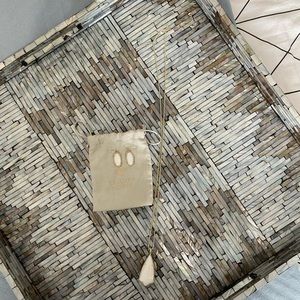 Kendra Scott necklace & earrings